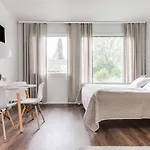 Kievarinhovi 4*