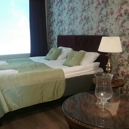 Kievarinhovi 4*