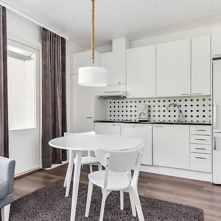 Apartahotel Kievarinhovi 4*