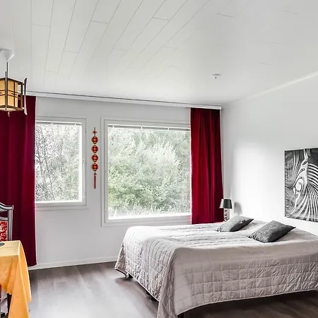 Kievarinhovi 4*